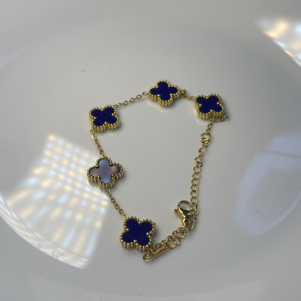 Midnight Fleur Bracelet: Adjustable Clover Charm in 14k Gold-Filled over Ss - Picture 3 of 3